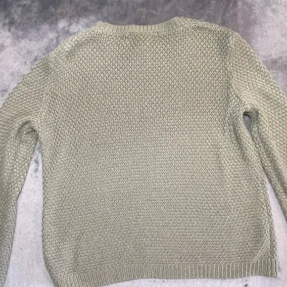Forever 21 Green Sage Crewneck Sweater with Ribbed Cuffs - Picture 5 of 5